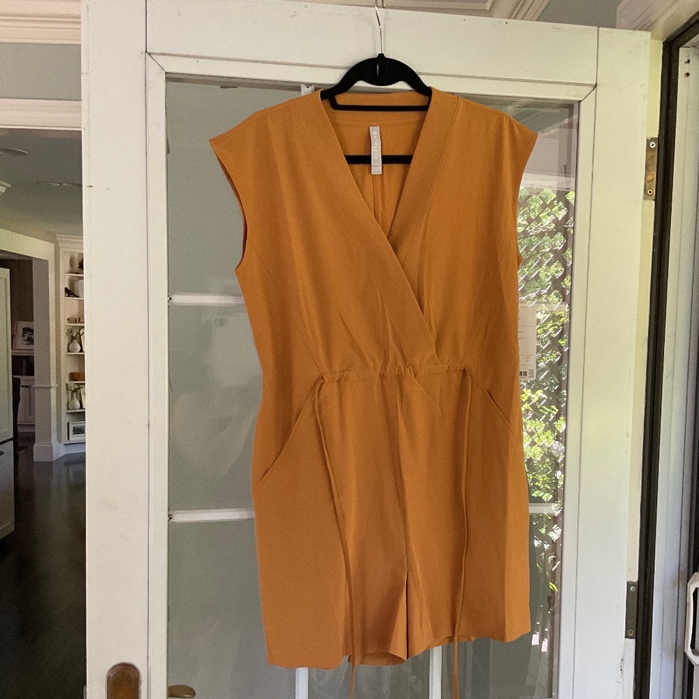 Athleta Marlow Romper XS NWT Golden Yellow